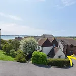 Bowleaze Hideaway - Beachside Dog Friendly
